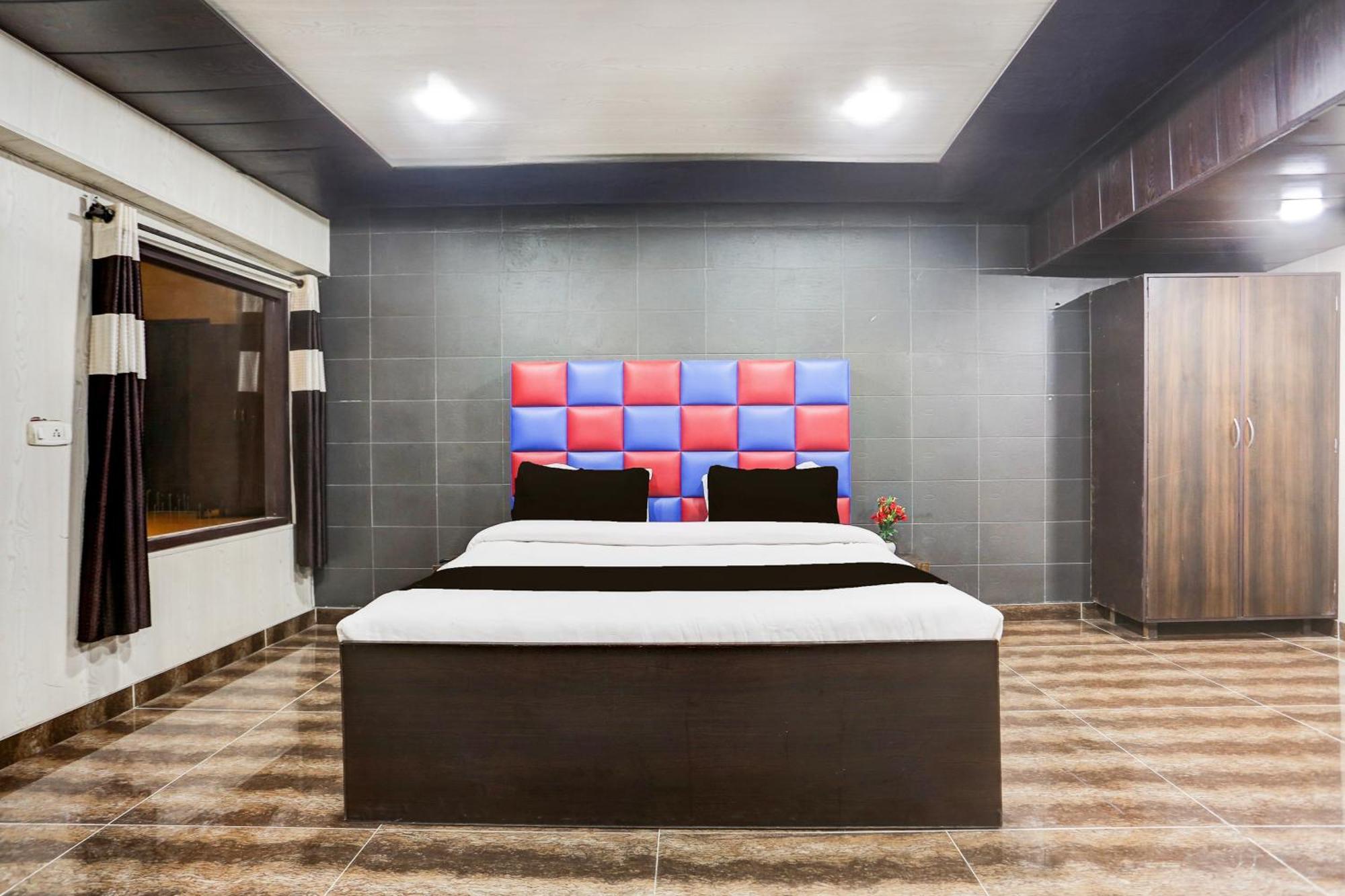 לודהיאנה Super Townhouse Haibowal Chowk מראה חיצוני תמונה