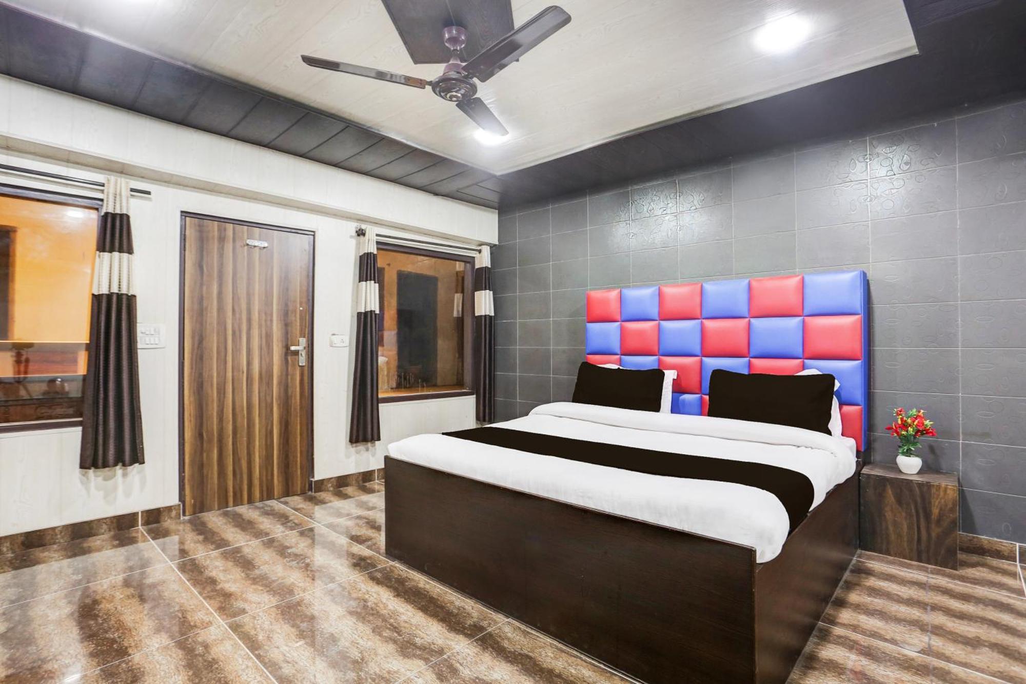 לודהיאנה Super Townhouse Haibowal Chowk מראה חיצוני תמונה